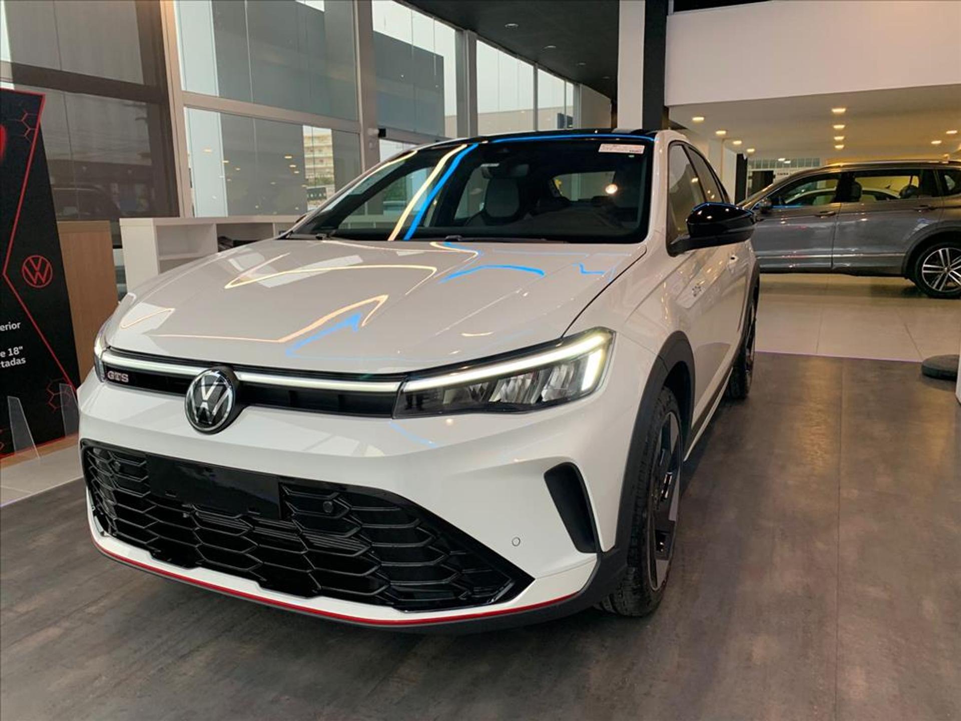 Volkswagen Nivus GTS custa R$ 180 mil, acelera de 0 a 100 km/h em 9,9 s e perde para o Fastback Abarth